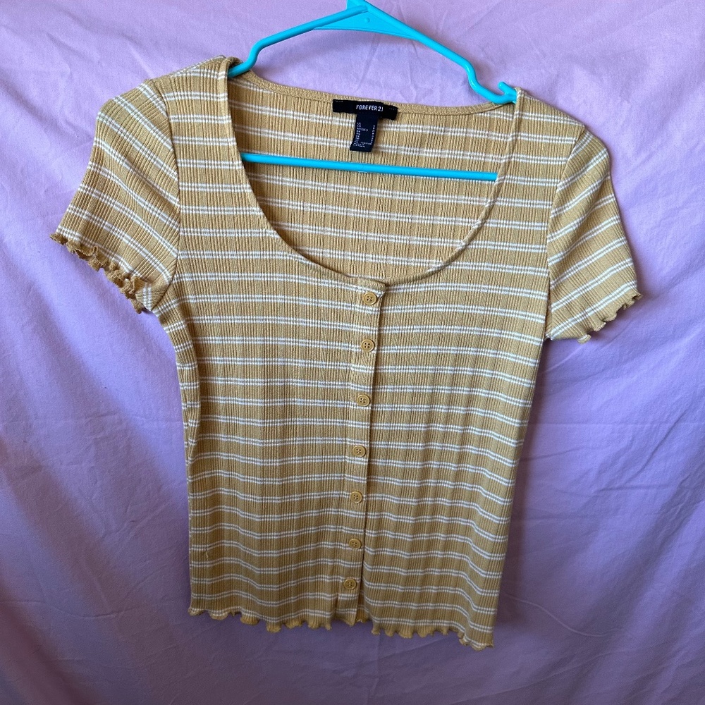 Yellow and white striped short sleeve tee